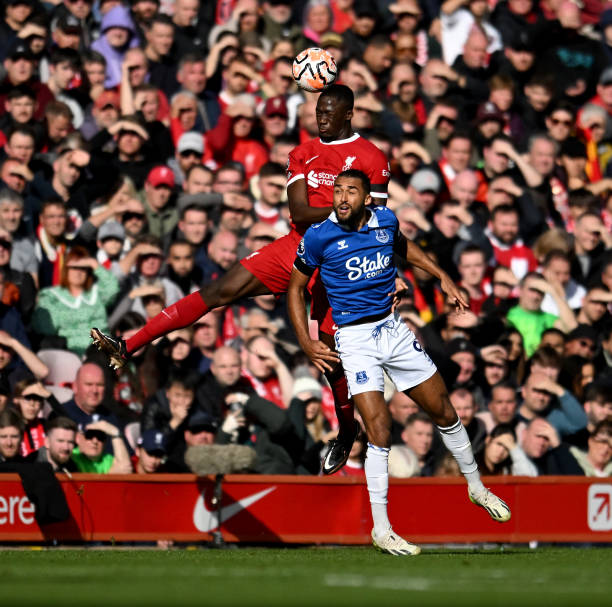 的交锋更成 的交锋更成